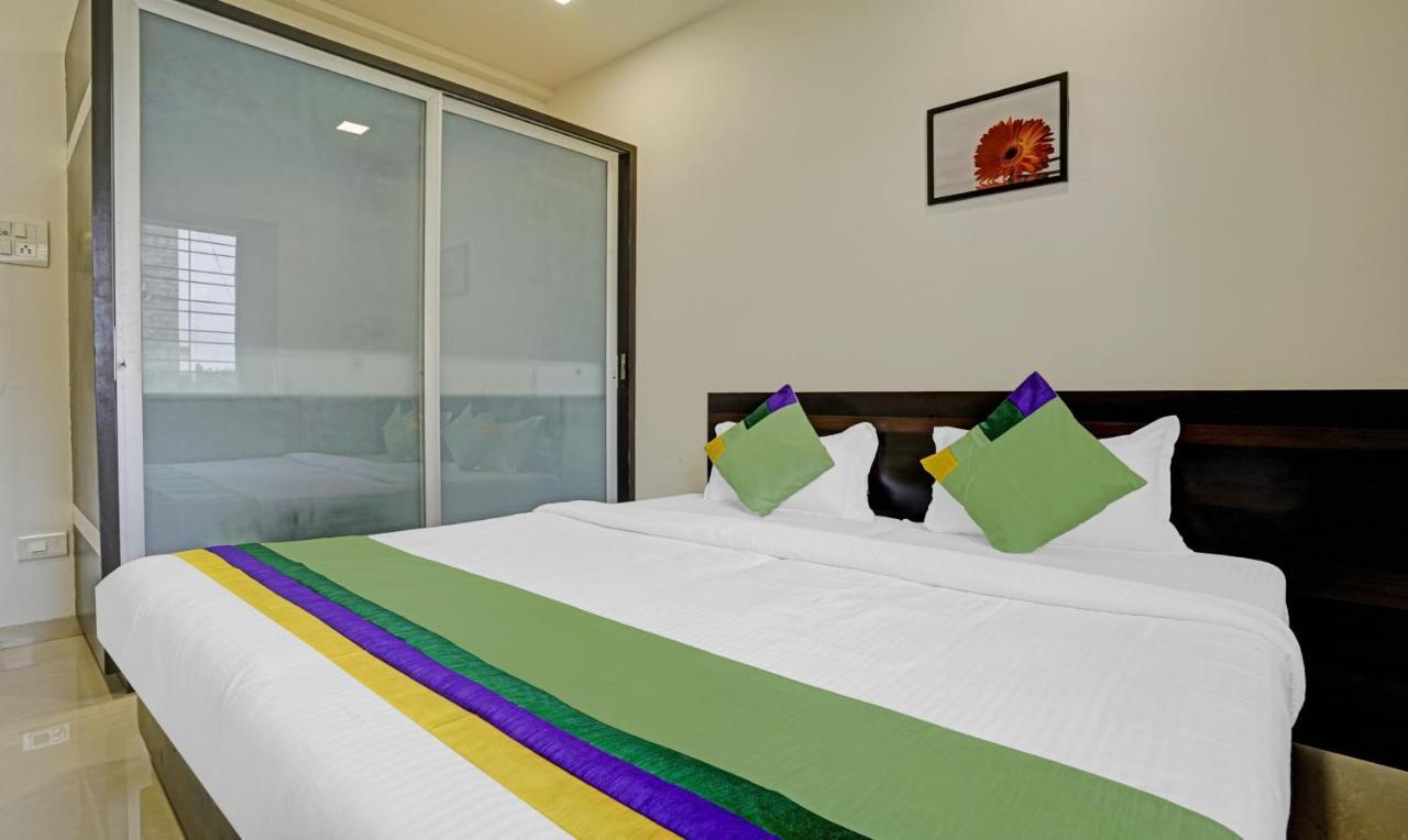 Treebo Excellent Homes, Нашик Екстер'єр фото