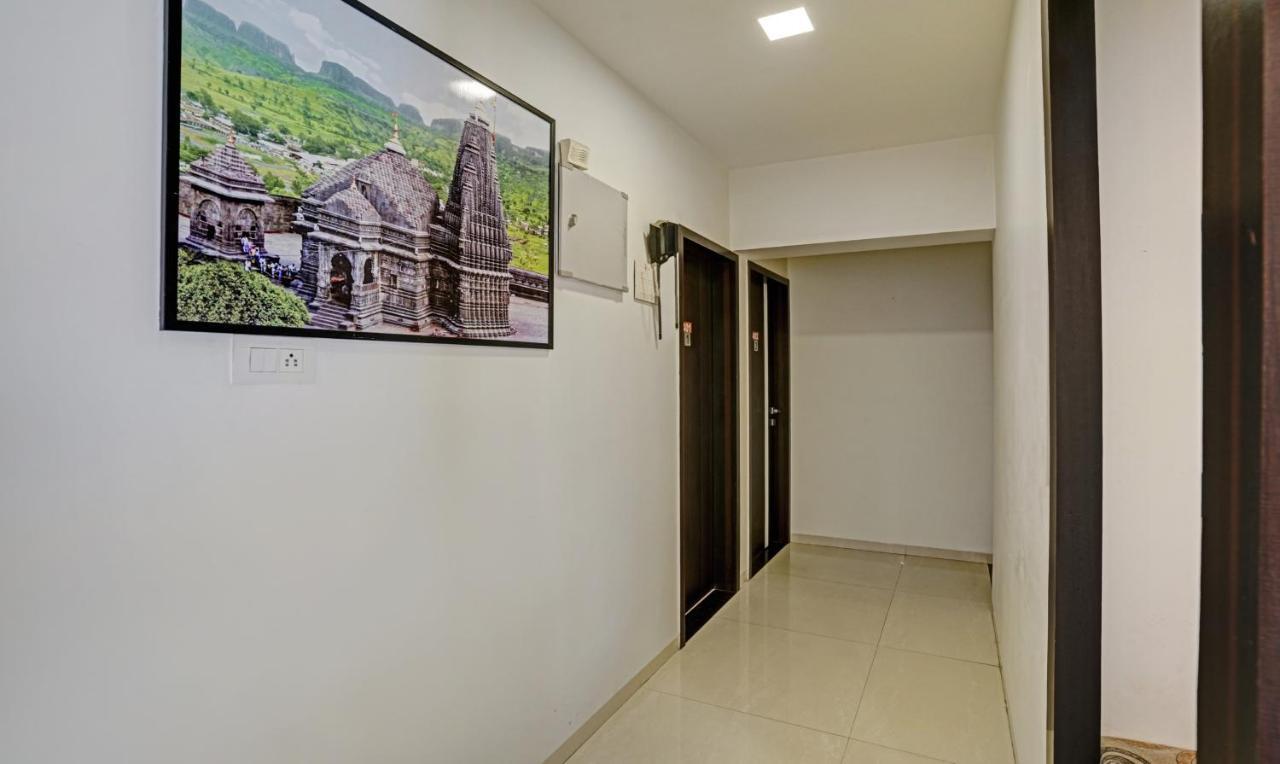 Treebo Excellent Homes, Нашик Екстер'єр фото