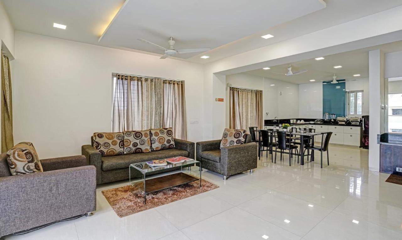 Treebo Excellent Homes, Нашик Екстер'єр фото